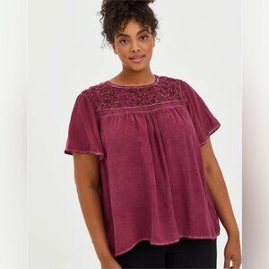 Womens Torrid Wine Challis Flowy Blouse Embroidered Flowers Flutter Sleeve